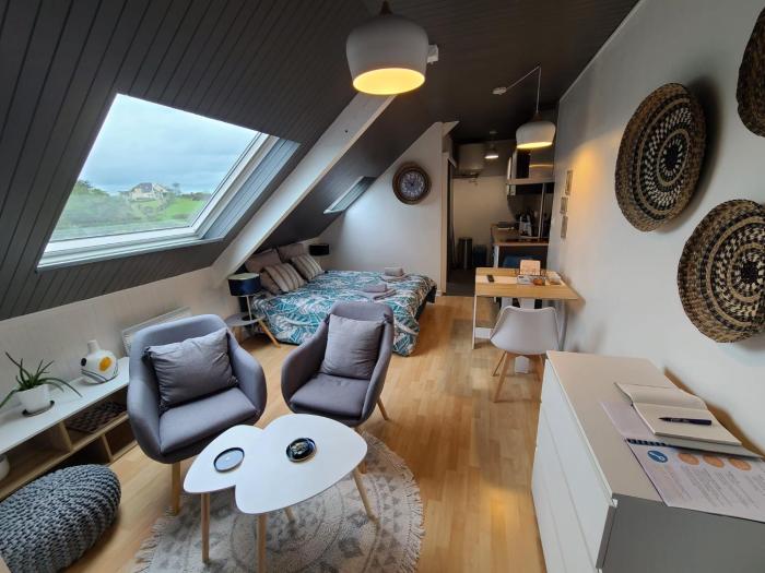 LOdyssée - Studio cosy avec vue Mer - Lumineux - Parking - Wifi