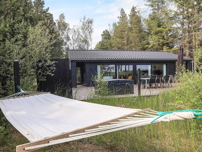 7 person holiday home in Ålbæk-By Traum