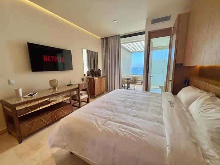 Zantamar Penthouse 603B, right on the beach