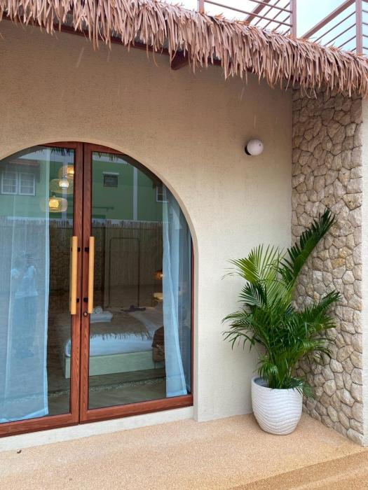 Longtimenosea bangsaen ลองไทม์โนซี บางแสน