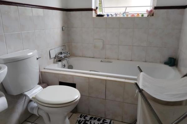 Sunninghill apartment