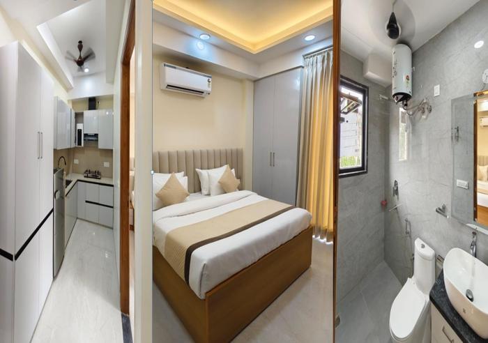 Akshay premium suites1 BHK Serviced Apartments Near Artemis Hospital Sector 52