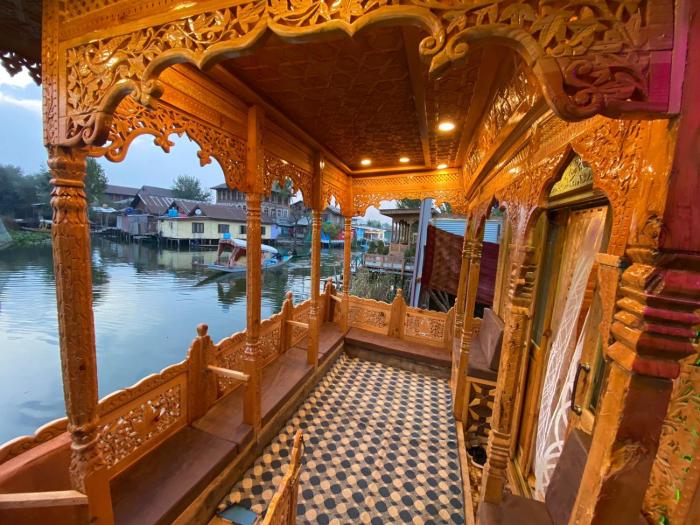 New Golden Rose Group Of Houseboats