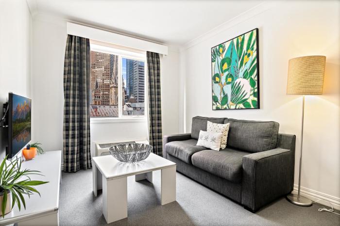 1-Bed Apartment in Central Melbourne