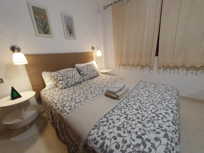 Alquilaencanarias-Medano Tío Claudio beachfront