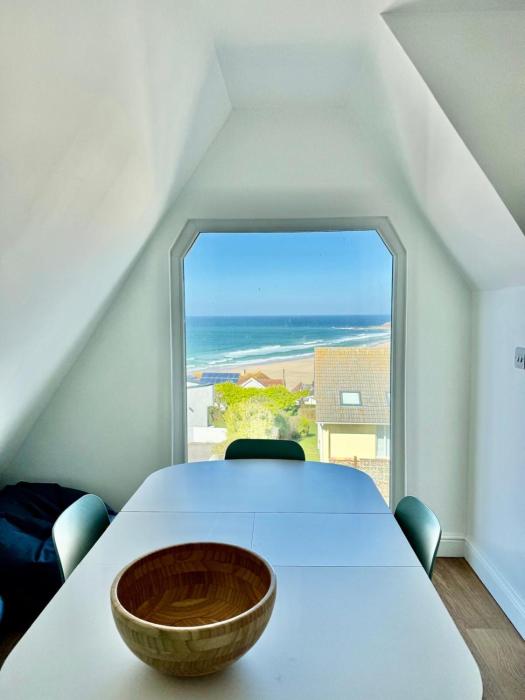 Penthouse Sea View Newquay Fistral Beach 3 Min Walk