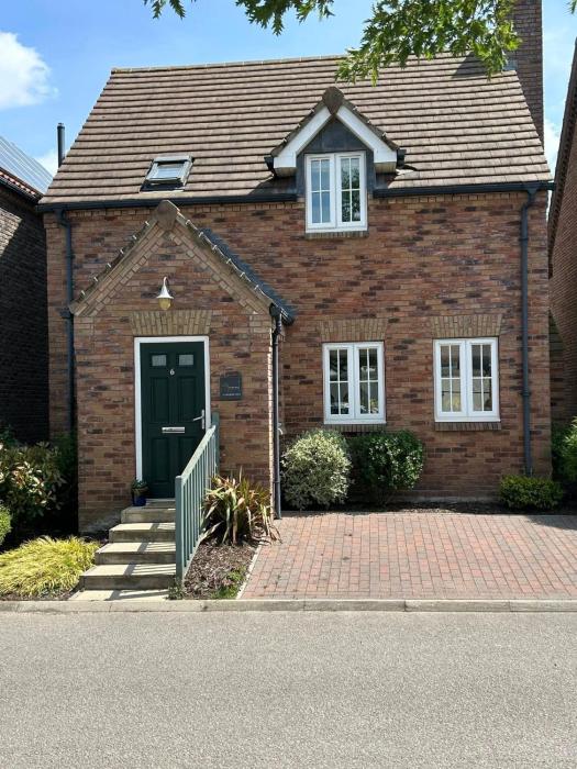 Hotdog House Filey Detached Pet Friendly Eco-House