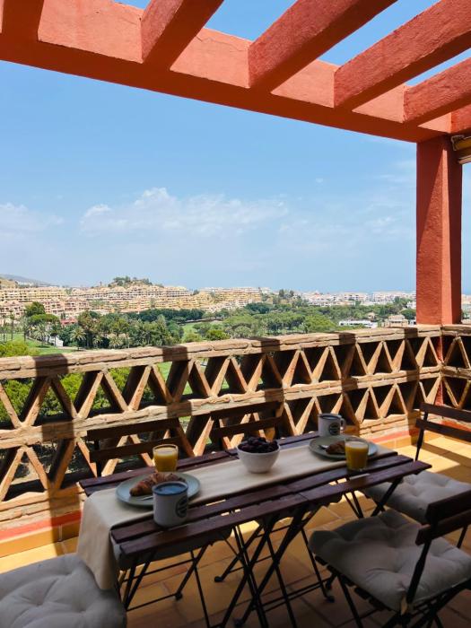 Hill View Benalmadena Appartment with fresh renovation