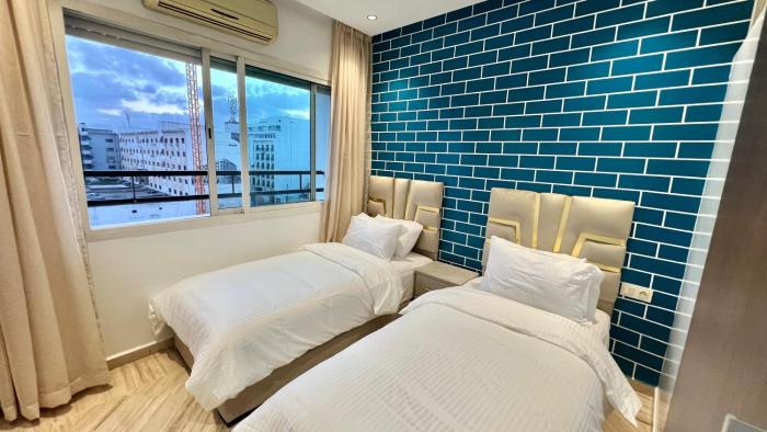 Luxury Waterfront Apartment - Casa Port