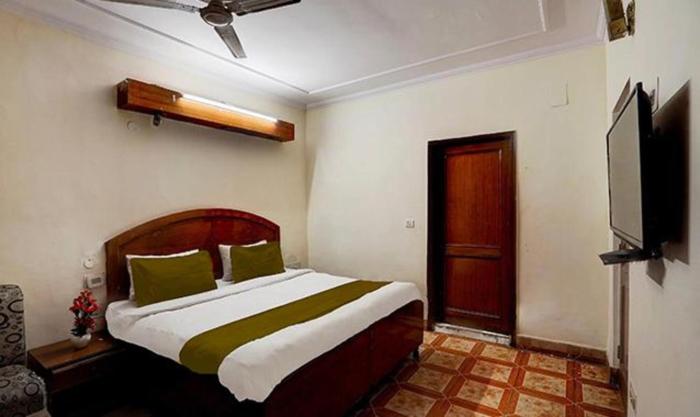 FabHotel Dream House