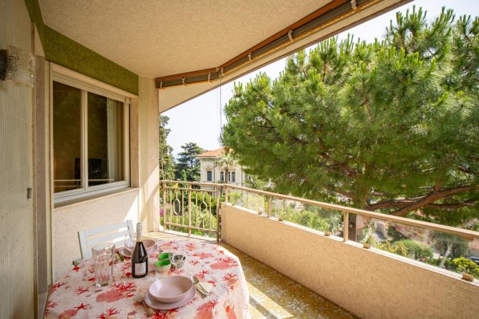 GuestHost - Sanremo Balcony Apartment with Parking