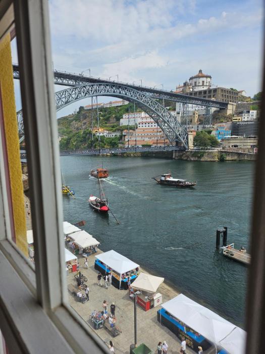 Muralha da Barca Apartamentos RNAL nº13939 Al,5848 Al, 6419 AL-Chamada para a rede móvel nacional