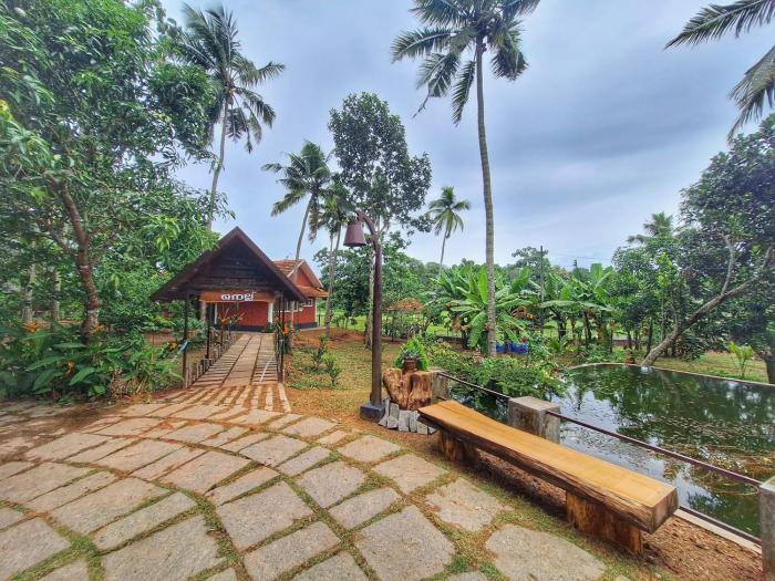 Nellu - Tranquil Pool Villa & Organic Farmstay near Varkala