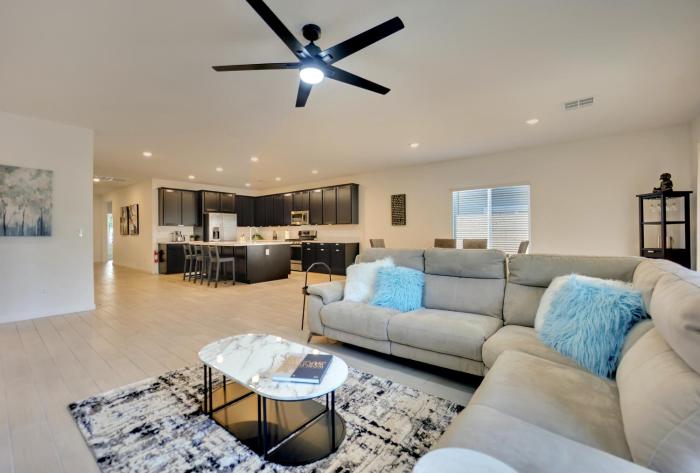 Casa Niva A Contemporary Oasis in the Heart of Las Vegas