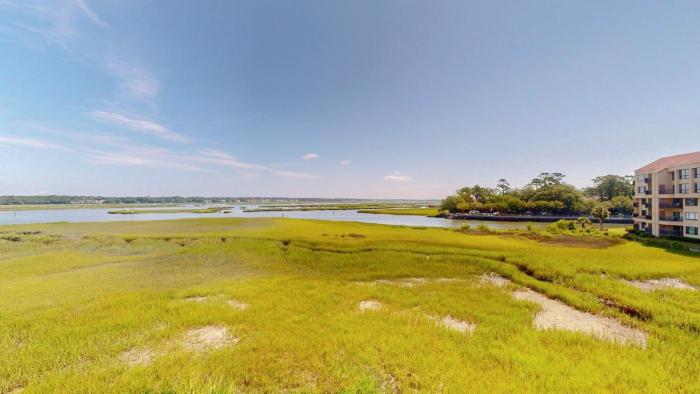 250 Captains Quarters