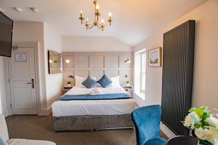 Superb Marina Studio