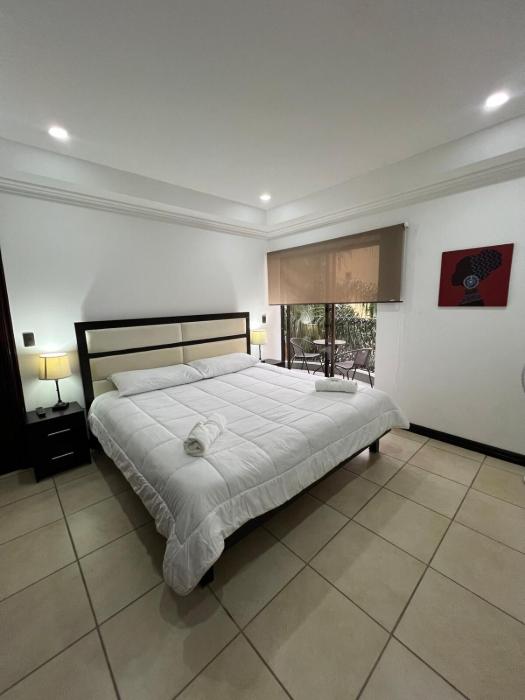 Nice and confortable 2 bedrooms apartment in Escazu