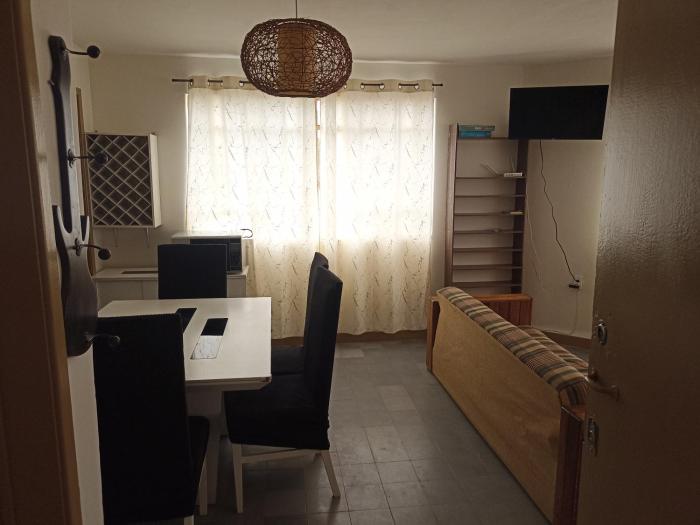 Amplio, cómodo y tranquilo a 10 min del aeropuerto, basilica y centro