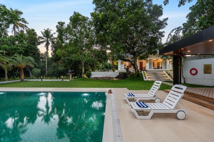 Le Jardin - Luxury Private Pool Villa near Kochi, Kerala