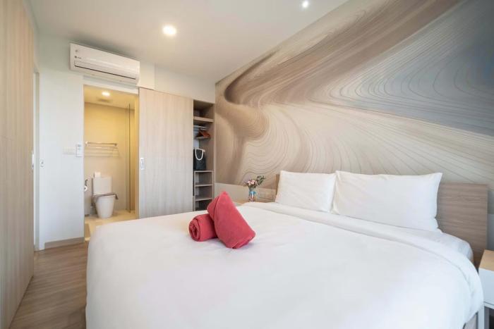 Fairway Escape - Golf View 1BR with Balcony in Laguna