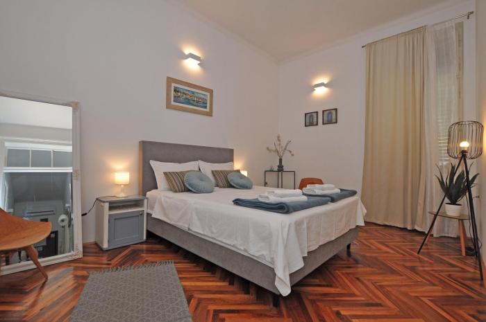 Apartment Moel Split