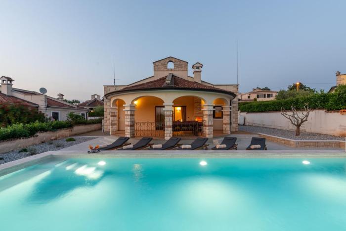 Villa Oliva with private pool