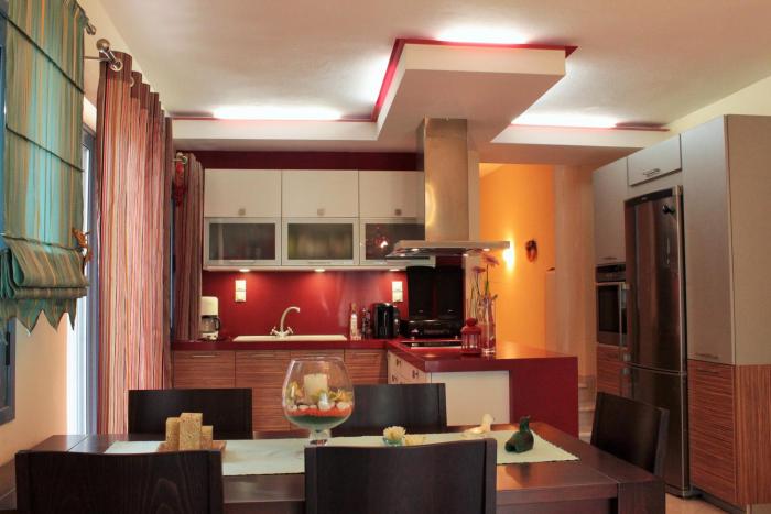 Luxury city home with sea views