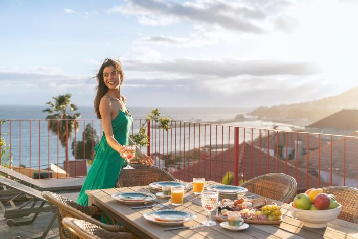 Eden Funchal by LovelyStay