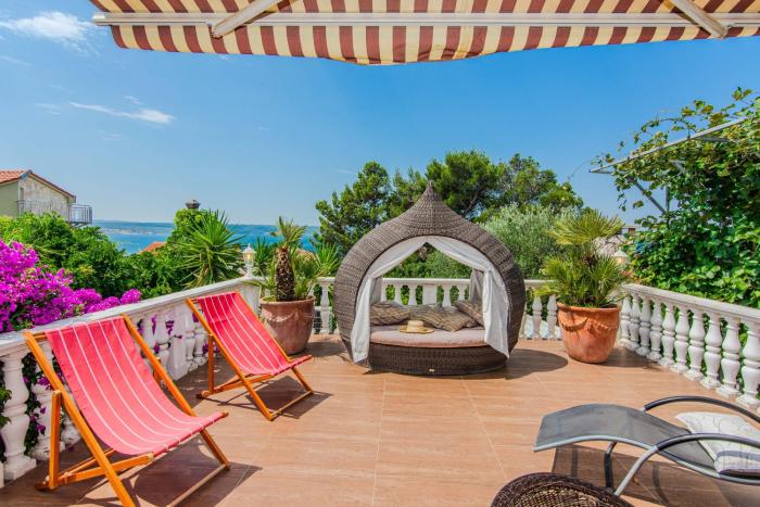 Rustical Vila VERDE with traditional Tavern & Pool