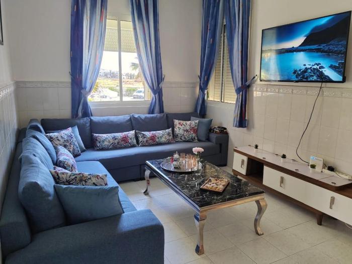 Stylish Coastal Stay with Panoramic Sea Views