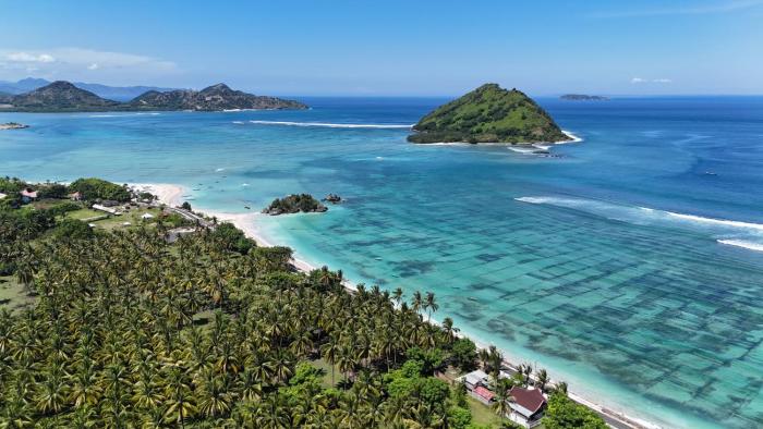 Rumah Mana Beach House