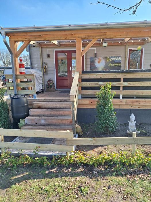 Cosy 1 bedroom chalet near the woods