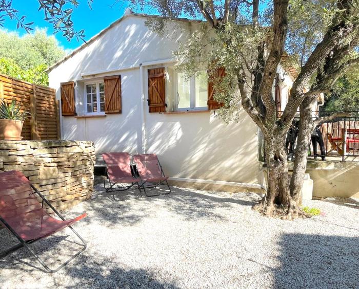 Maison avec jardin, parking et clim à 10 min à pied du Vieux Port