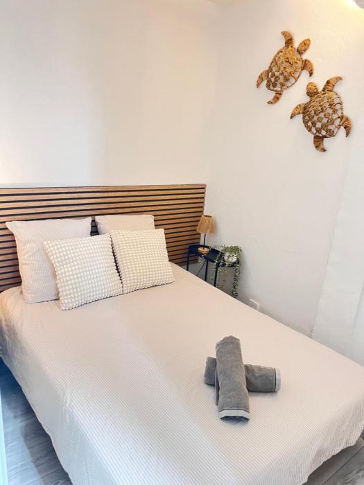 PORT DE HYERES - Appartement 40m2 - 4 personnes - place de PARKING