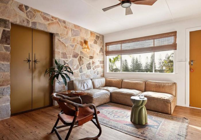 Sundowner Suite No. 2