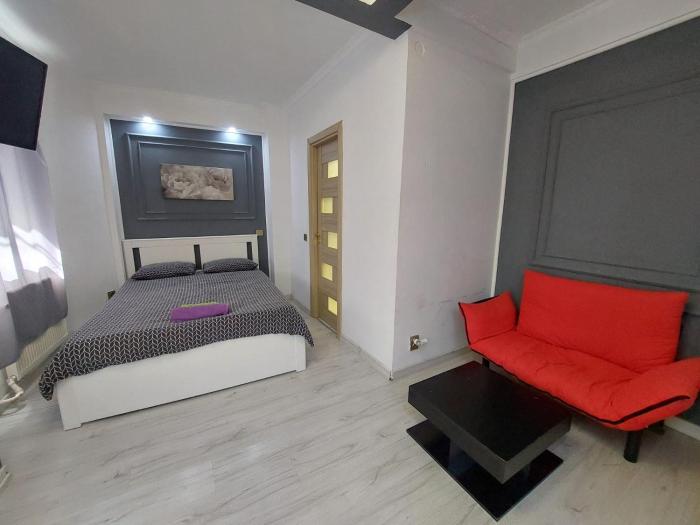 Biserica amzei studio