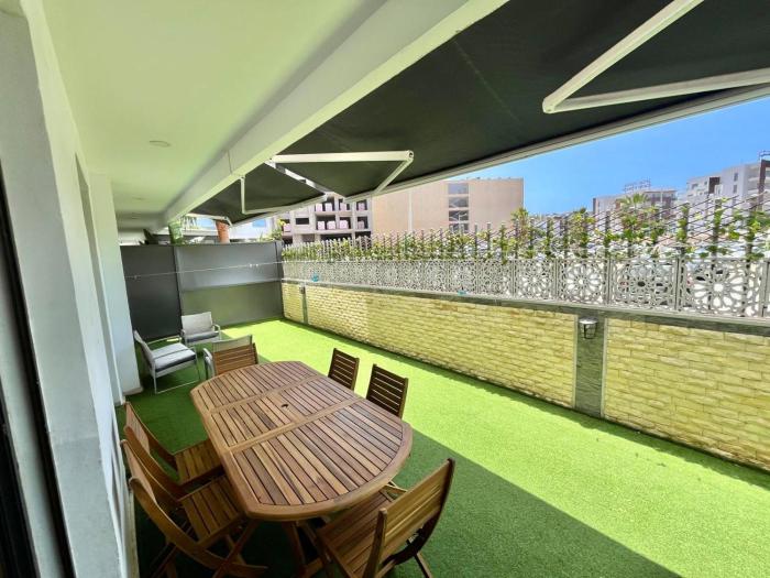 Appartement Agadir Bay , 3 chambres, piscine et jardin