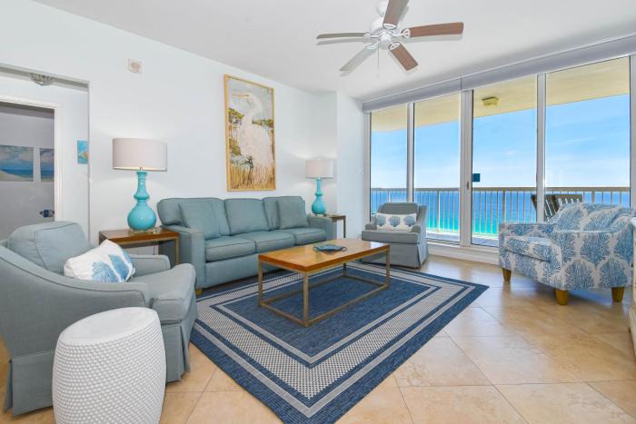 Silver Beach Towers W1402