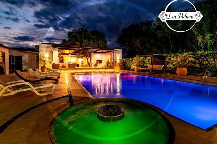 Casa Luxury con Piscina Privada y Jacuzzi Bosques de Peñalisa Girardot