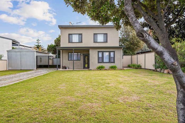 NEW - Silver Myrtle Shack - Aldinga Beach - C21 SouthCoast Holidays