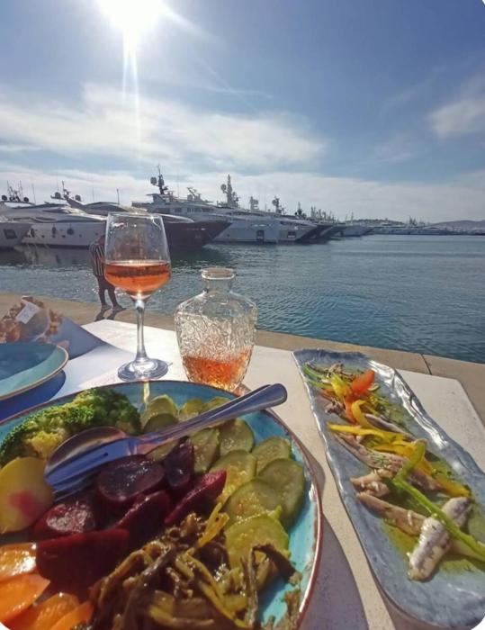 City Center 2-Bedroom Sun home