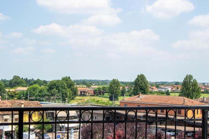 Welc-ōM Montegrotto Terrace View