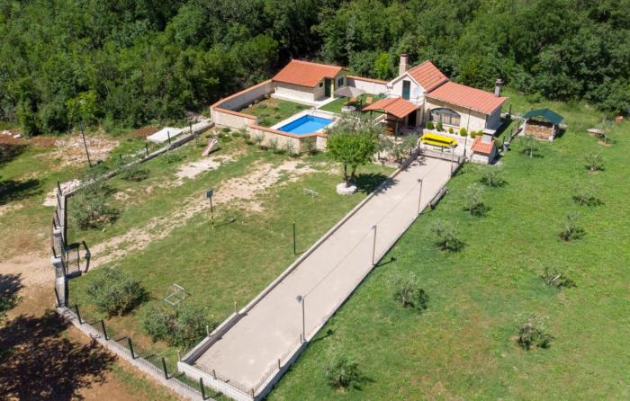 Country house Desne by Villas Guide