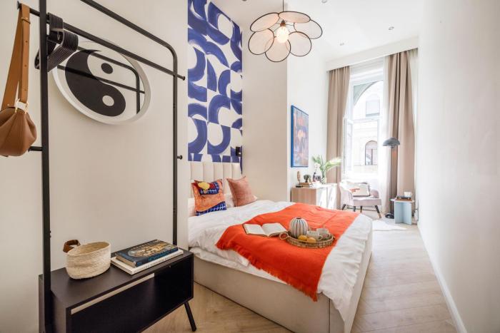 Bold 5BR Art Escape Opera & Andrassy Avenue