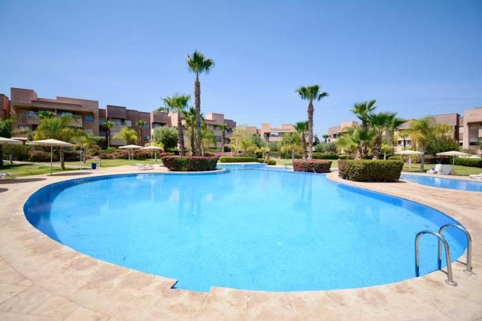 Jade Haven Pool Golf and Restaurants