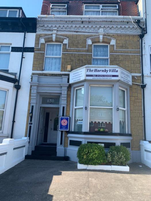 Hornby Villa B&B Couples & Families Only- Quiet Central Location- Near To Winter Gardens