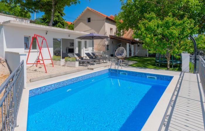 Holiday Home Kristina - Makarska by Villas Guide