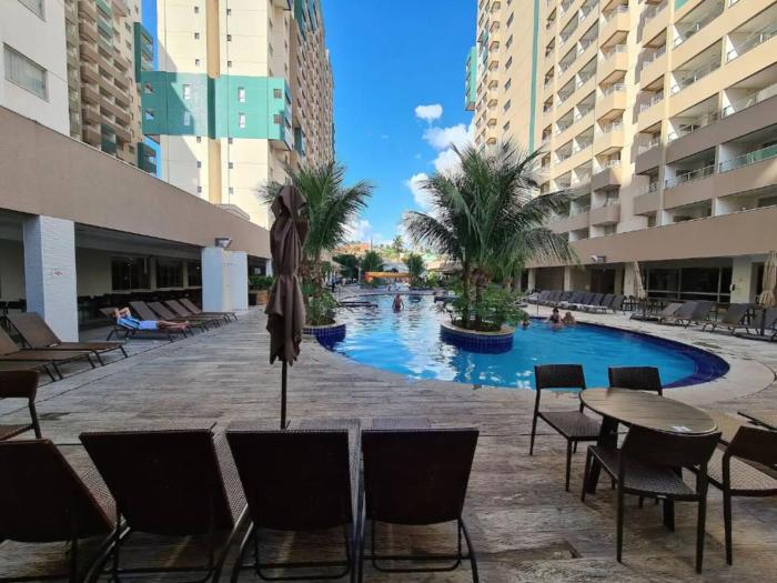 Hospedagem ao lado Thermas dos Laranjais no Enjoy Olímpia Park Resort para famílias