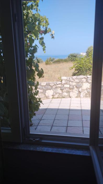 Private apartment ,surrounded by nature,50m from the sea