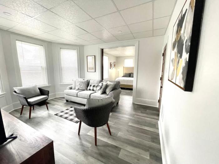 Cozy Lancaster Apartment Near Attractions